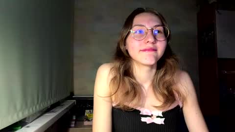Mia online show from 8, 6, 2026