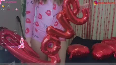 Monika online show from 18, 2, 2025