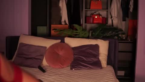 Moni online show from 19, 4, 2026