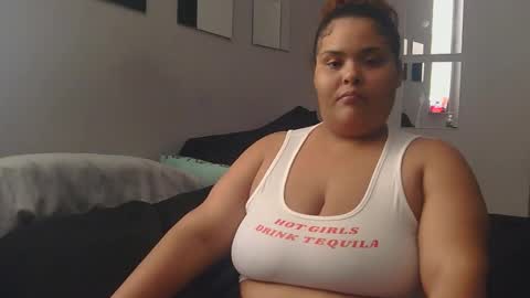 Moniquelalatina online show from 24, 4, 2026