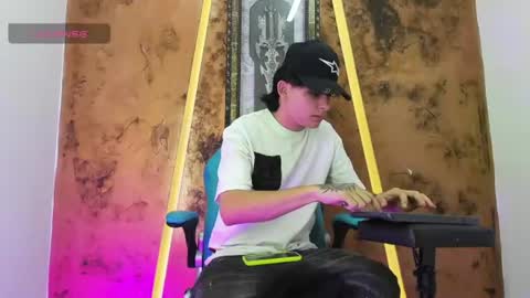 monky_0002 online show from 23, 6, 2026