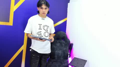 monky_0002 online show from 12, 7, 2026