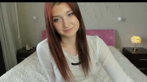 Snapshot of monnycashine chatting on 7, 8, 2026 monnycashine online show from 7, 8, 2026