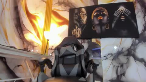 mono_blonde online show from 10, 10, 2025