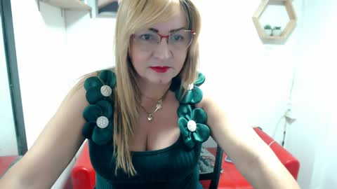 monserrat_diva online show from 21, 4, 2026