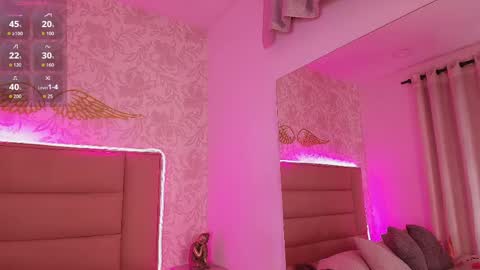 Adriana online show from 23, 4, 2026