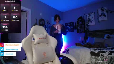 Lydia Mooney online show from 14, 12, 2024