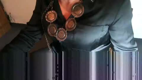 Snapshot of montero81 chatting on 2, 3, 2025 Sabrina online show from 2, 3, 2025