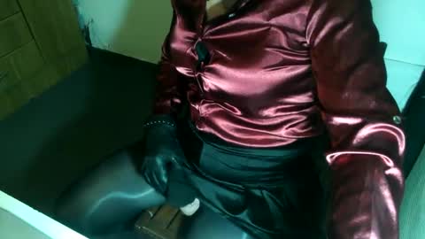 Snapshot of montero81 chatting on 10, 9, 2025 Sabrina online show from 10, 9, 2025