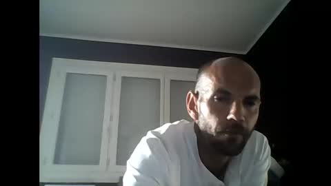 Snapshot of montmasse chatting on 8, 5, 2026 montmasse online show from 8, 5, 2026