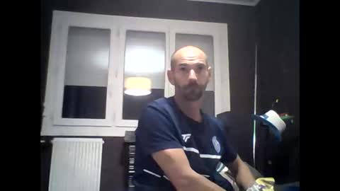 Snapshot of montmasse chatting on 17, 5, 2026 montmasse online show from 17, 5, 2026