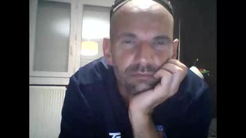 Snapshot of montmasse chatting on 24, 5, 2026 montmasse online show from 24, 5, 2026