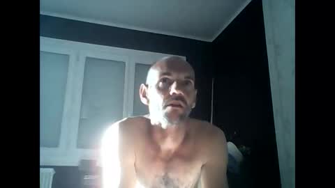 Snapshot of montmasse chatting on 26, 5, 2026 montmasse online show from 26, 5, 2026