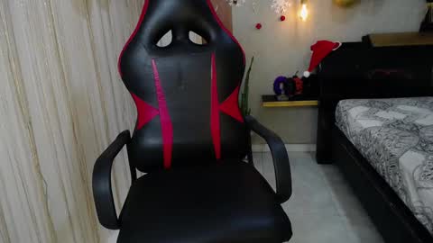 moon_and_fire_ online show from 10, 11, 2025