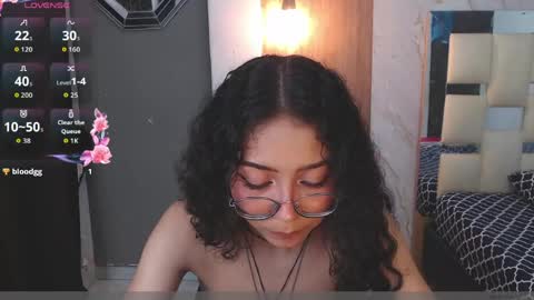 moon_and_fire_ online show from 27, 3, 2026