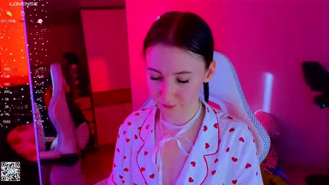 Lola online show from 10, 3, 2025