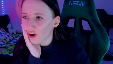 Lola online show from 12, 3, 2025