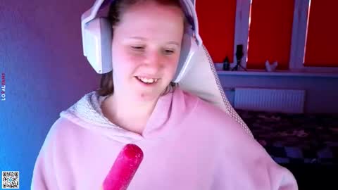 Lola online show from 28, 9, 2025