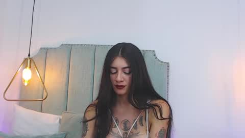 Snapshot of moon_blue95 chatting on 14, 4, 2026 Moon online show from 14, 4, 2026