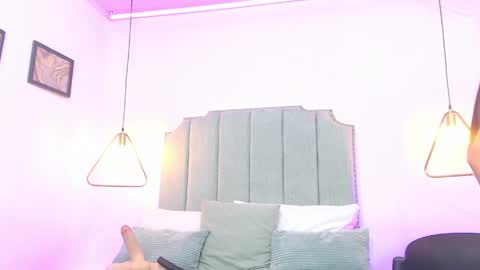 Snapshot of moon_blue95 chatting on 12, 5, 2026 Moon online show from 12, 5, 2026