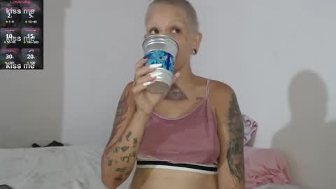 Luna online show from 5, 1, 2025