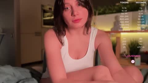 Luna  online show from 4, 12, 2025