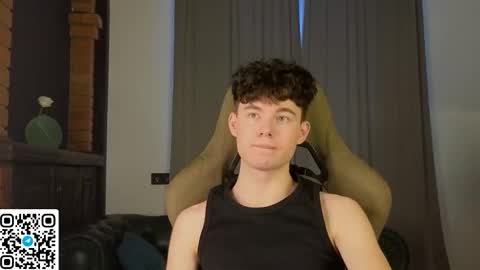 moon_gloww online show from 8, 3, 2026