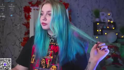 Emilia online show from 12, 9, 2025