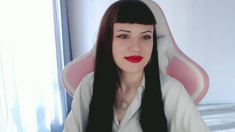 Snapshot of moon_velvet chatting on 22, 4, 2026 sophie online show from 22, 4, 2026