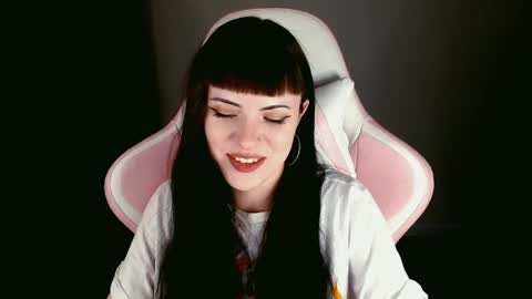 Snapshot of moon_velvet chatting on 11, 5, 2026 sophie online show from 11, 5, 2026