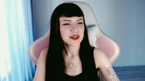 Snapshot of moon_velvet chatting on 16, 5, 2026 sophie online show from 16, 5, 2026