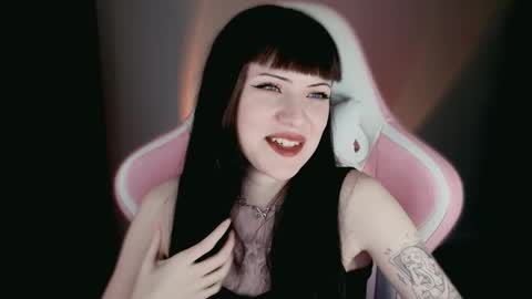 Snapshot of moon_velvet chatting on 6, 6, 2026 sophie online show from 6, 6, 2026