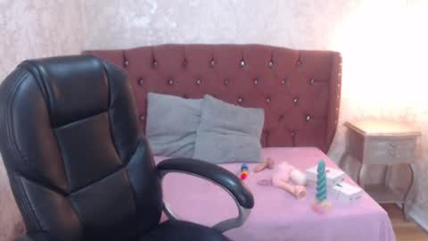 Charlotte online show from 6, 3, 2025