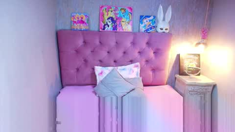 Charlotte online show from 14, 4, 2026