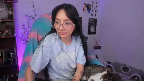 MOON  online show from 12, 2, 2026