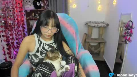 MOON  online show from 27, 4, 2026