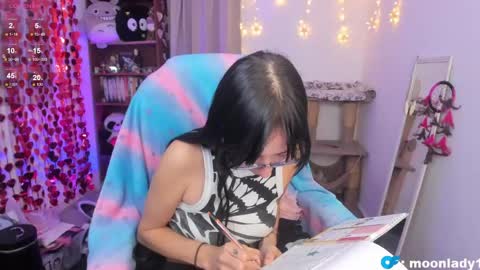 MOON  online show from 28, 4, 2026