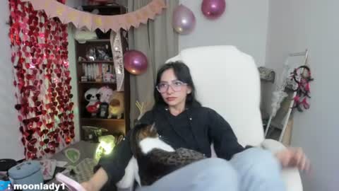 MOON  online show from 20, 6, 2026