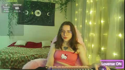 Snapshot of moonlight_sonataa chatting on 18, 12, 2025 moonlight_sonataa online show from 18, 12, 2025