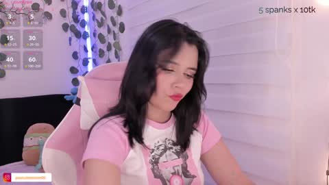 Snapshot of moonliight__ chatting on 8, 1, 2025 moonliight__ online show from 8, 1, 2025