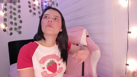 Snapshot of moonliight__ chatting on 16, 1, 2025 moonliight__ online show from 16, 1, 2025