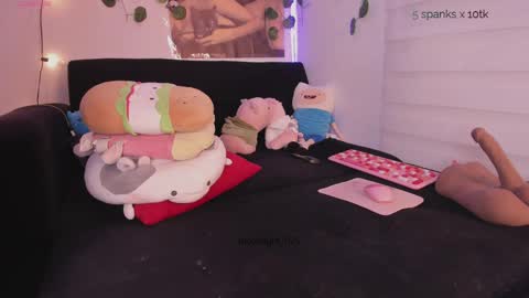 Snapshot of moonliight__ chatting on 24, 9, 2025 moonliight__ online show from 24, 9, 2025