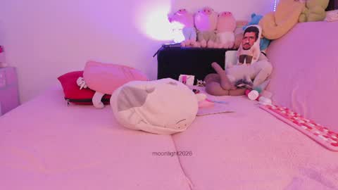 moonliight__ online show from 28, 7, 2026