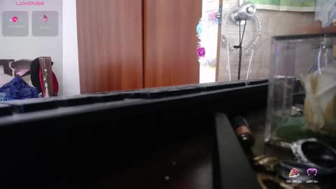 Snapshot of moonlunita chatting on 15, 10, 2025 moonlunita online show from 15, 10, 2025