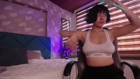 Snapshot of moony_14 chatting on 11, 2, 2025 Michelle online show from 11, 2, 2025