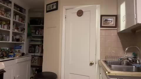 Moon online show from 4, 3, 2025