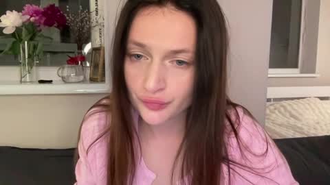 Snapshot of mooonika80 chatting on 8, 6, 2026 Mooonika80 online show from 8, 6, 2026