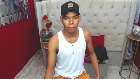 duohot23 online show from 8, 2, 2025