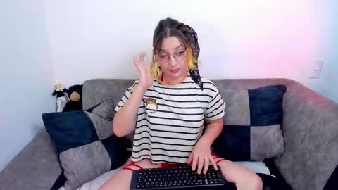 Snapshot of morgana_noctis chatting on 4, 2, 2026 morgana_noctis online show from 4, 2, 2026