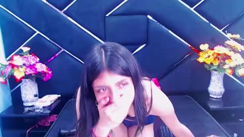 morganasmit_ online show from 4, 12, 2024